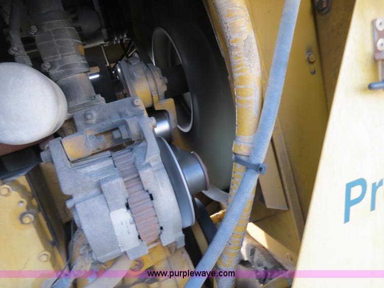 image for item B4816 1995 Ag-Chem TerraGator 1803 liquid applicator floater