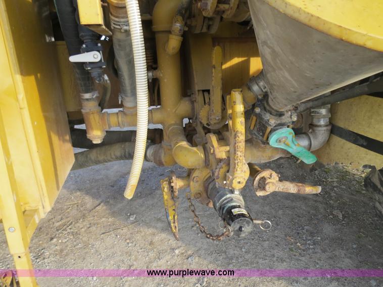 image for item B4816 1995 Ag-Chem TerraGator 1803 liquid applicator floater