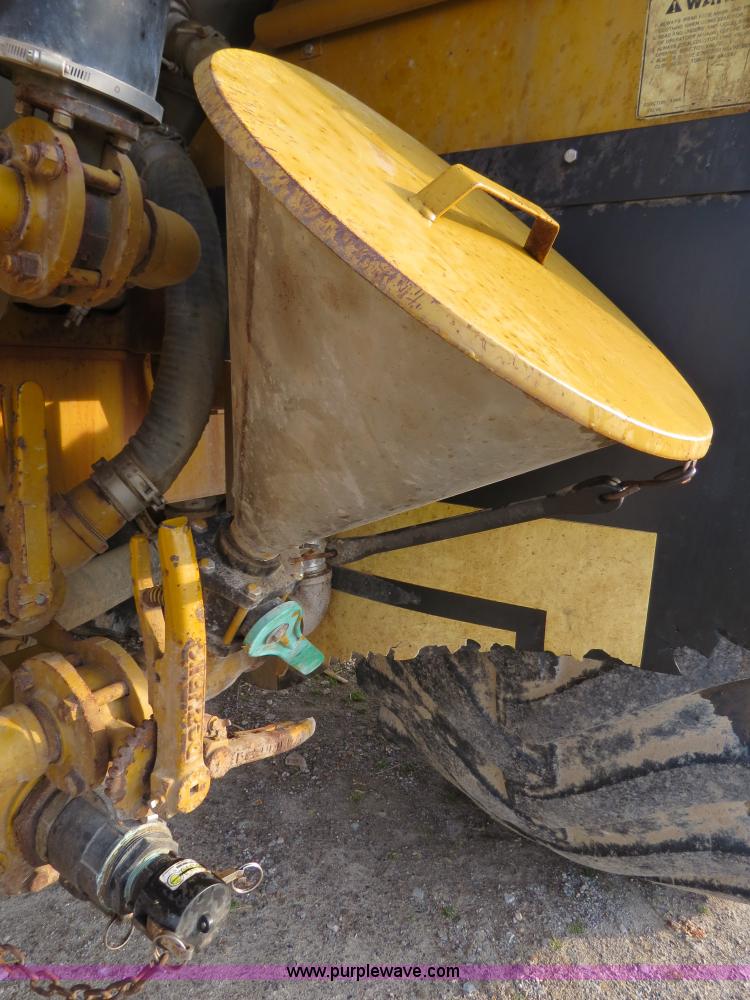 image for item B4816 1995 Ag-Chem TerraGator 1803 liquid applicator floater