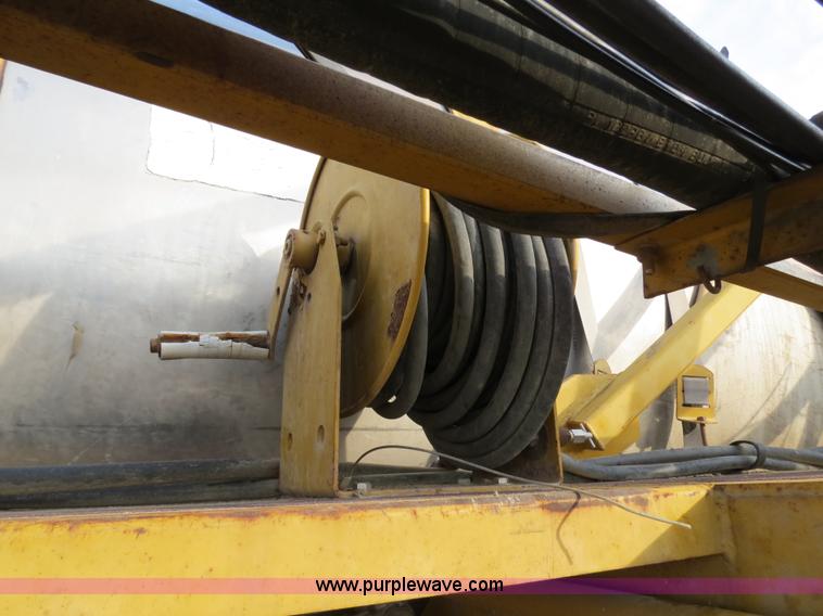 image for item B4816 1995 Ag-Chem TerraGator 1803 liquid applicator floater