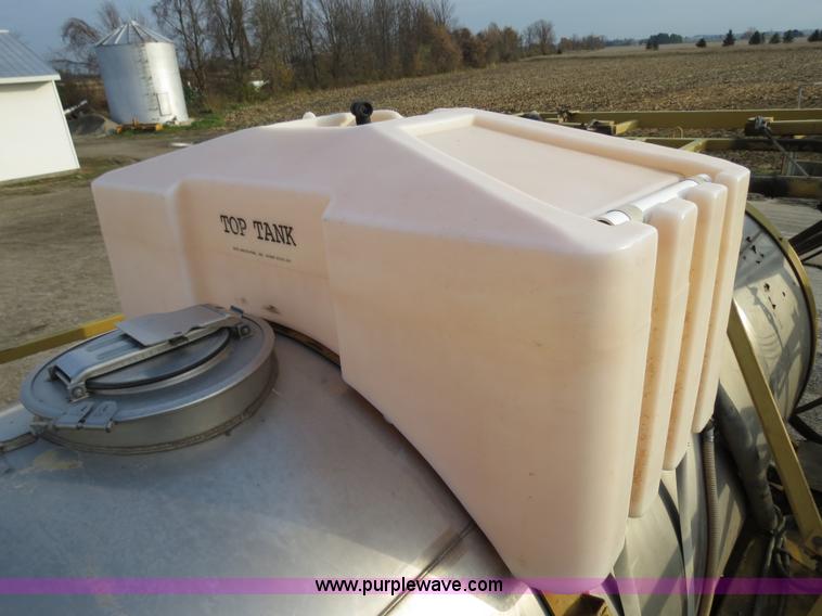 image for item B4816 1995 Ag-Chem TerraGator 1803 liquid applicator floater