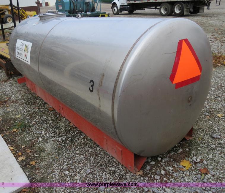 image for item G9503 1,000 gallon stainless steel tank