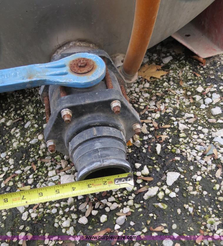 image for item G9503 1,000 gallon stainless steel tank