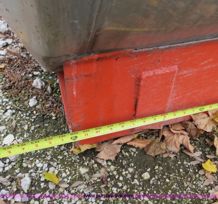 image for item G9503 1,000 gallon stainless steel tank