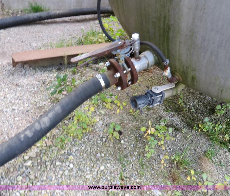 image for item G9504 6,000 gallon steel tank