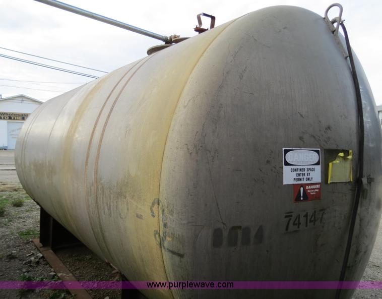 image for item G9504 6,000 gallon steel tank