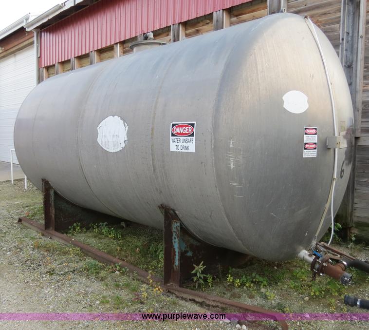 image for item G9505 6,000 gallon steel tank