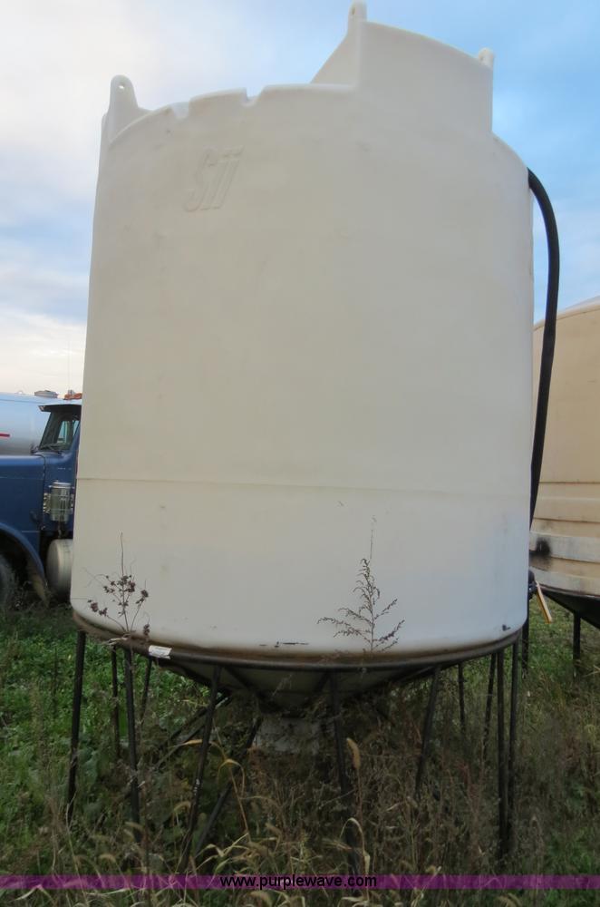 image for item G9508 Poly cone bottom 2,500 gallon tank with stand