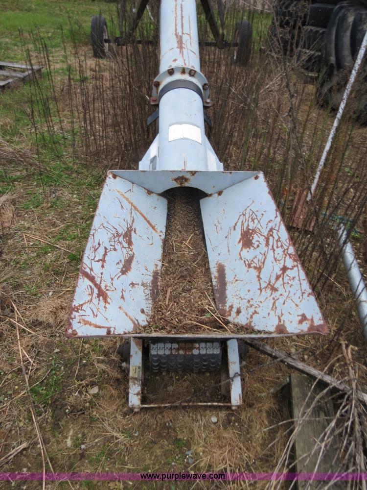 image for item G9509 Convey All TC828 28' belt conveyor