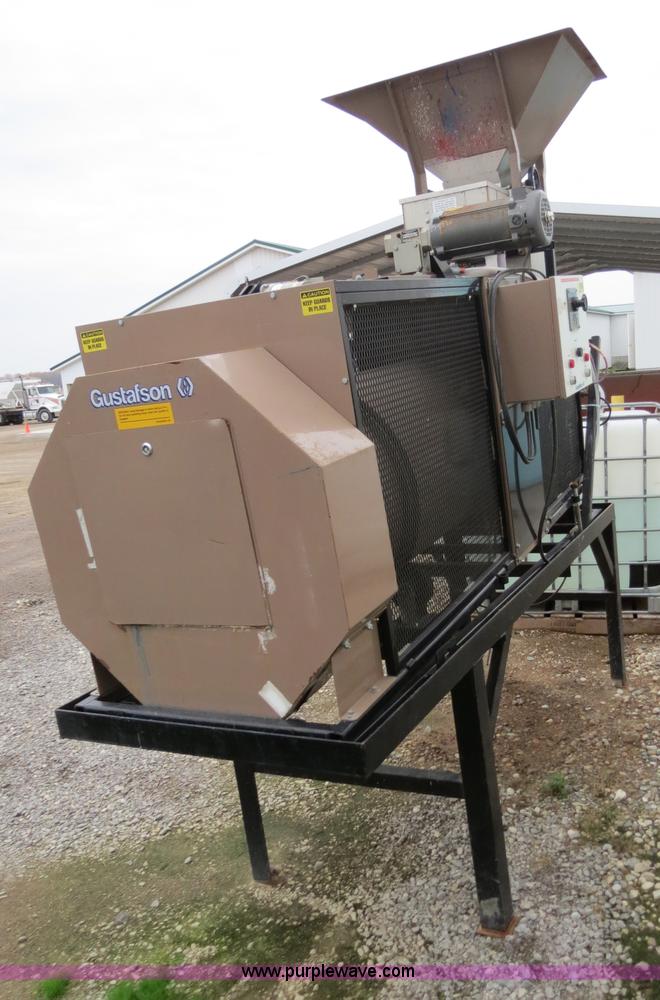 image for item G9513 2006 Gustafson SRW800 continuous flow seed treater
