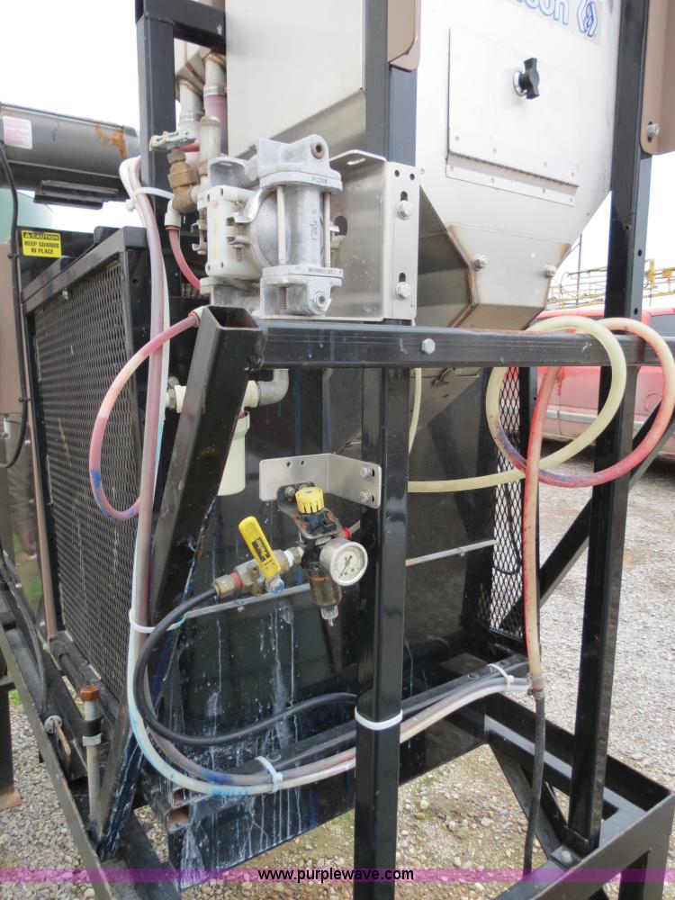 image for item G9513 2006 Gustafson SRW800 continuous flow seed treater