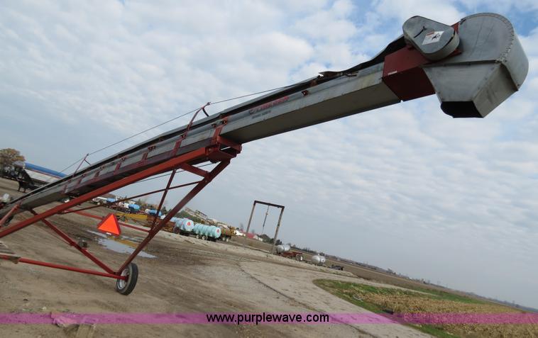 image for item G9517 Friesen 1208 belt conveyor