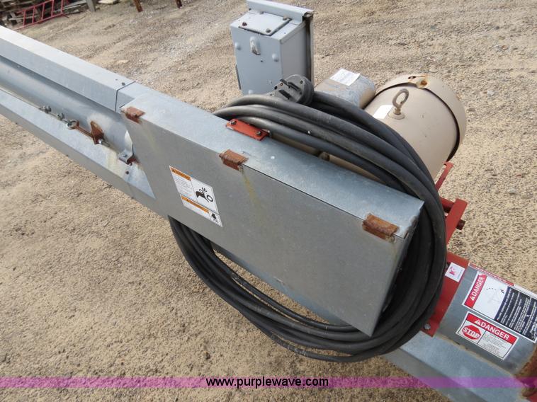 image for item G9517 Friesen 1208 belt conveyor