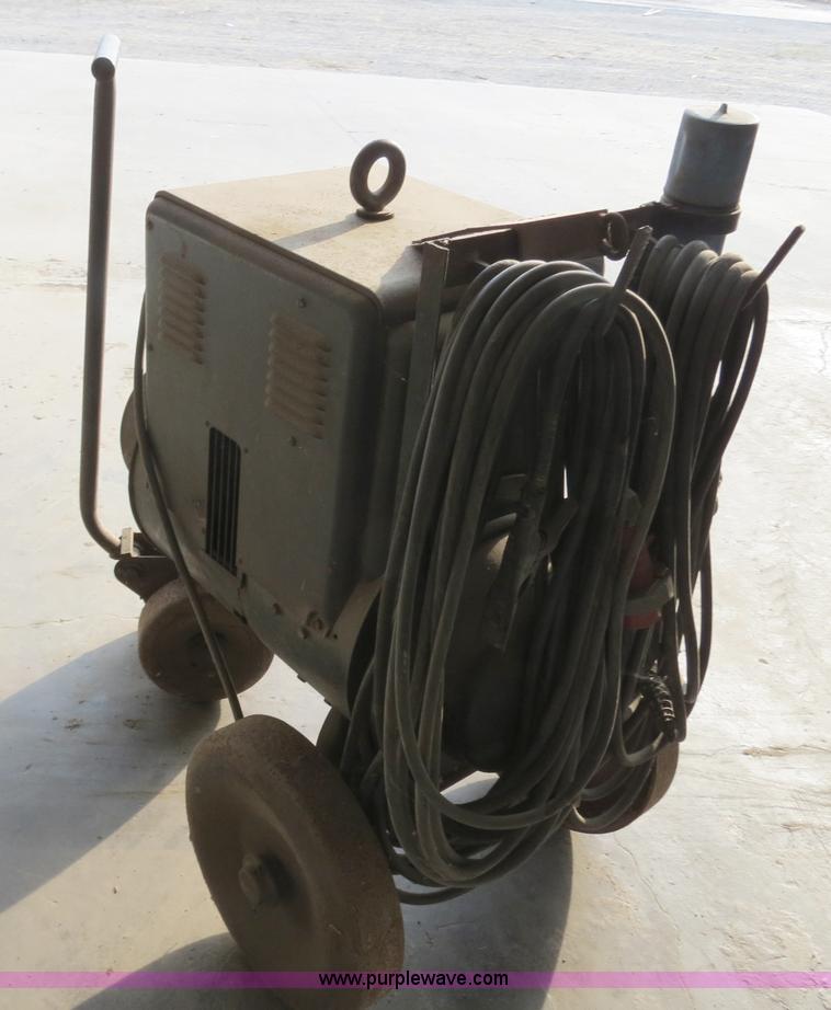 image for item G9519 Hobart ML-204 arc welder