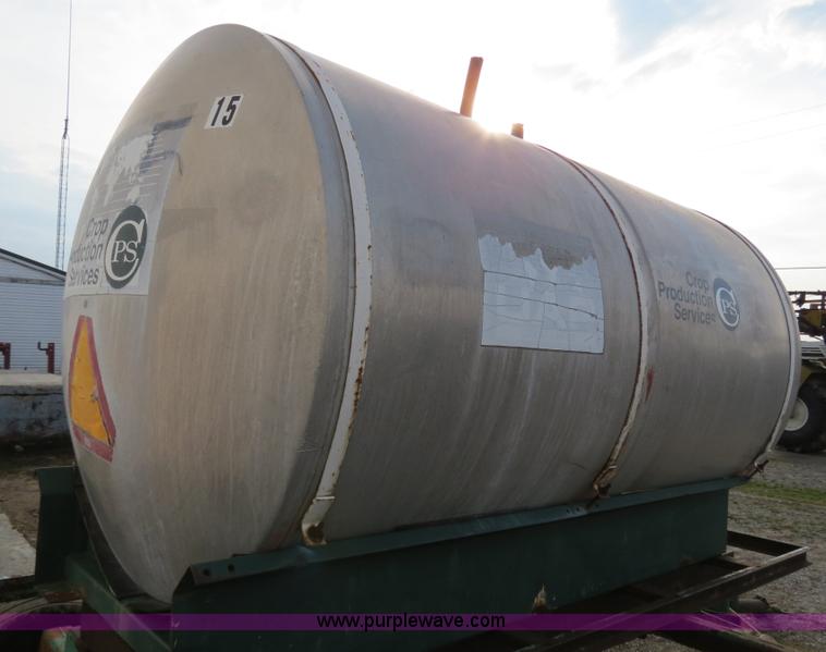 image for item G9521 1,300 gallon aluminum tank
