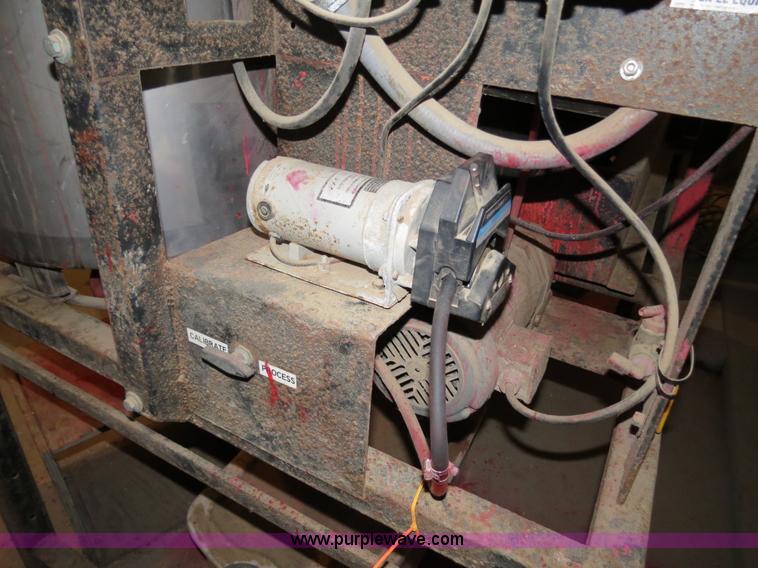 image for item G9525 USC seed treater