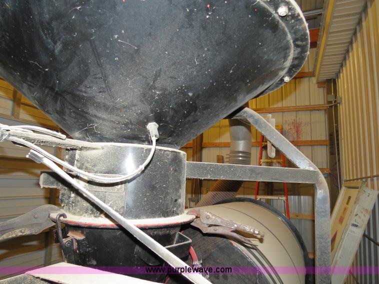 image for item G9525 USC seed treater