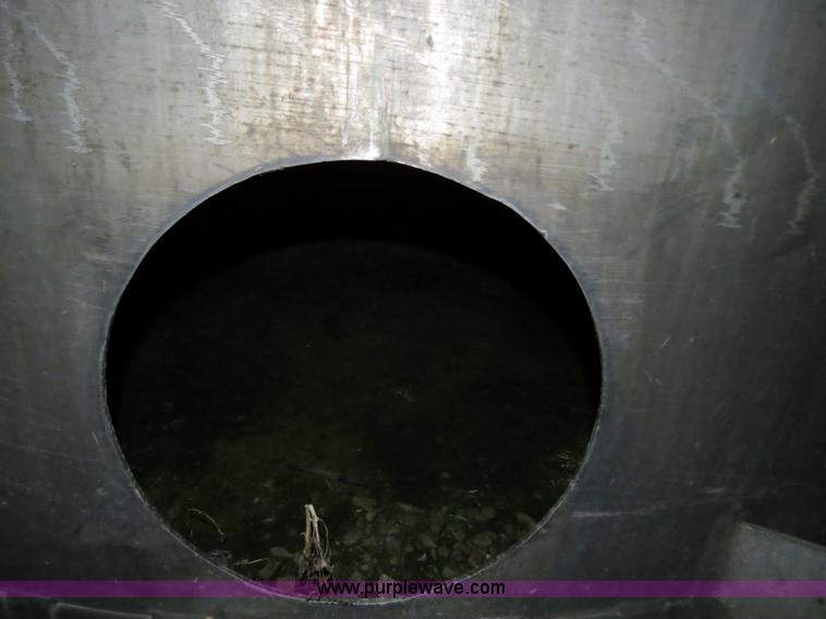 image for item G9528 10,000 gallon steel water tank