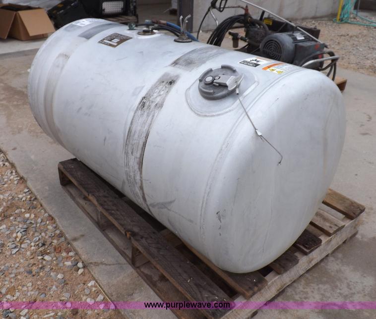 image for item I8324 Peterbuilt DEM aluminum fuel tank