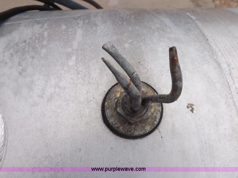 image for item I8324 Peterbuilt DEM aluminum fuel tank