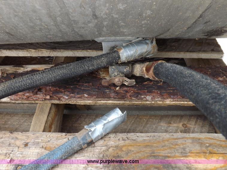 image for item I8324 Peterbuilt DEM aluminum fuel tank