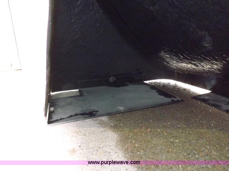 image for item I8325 Truck fairing