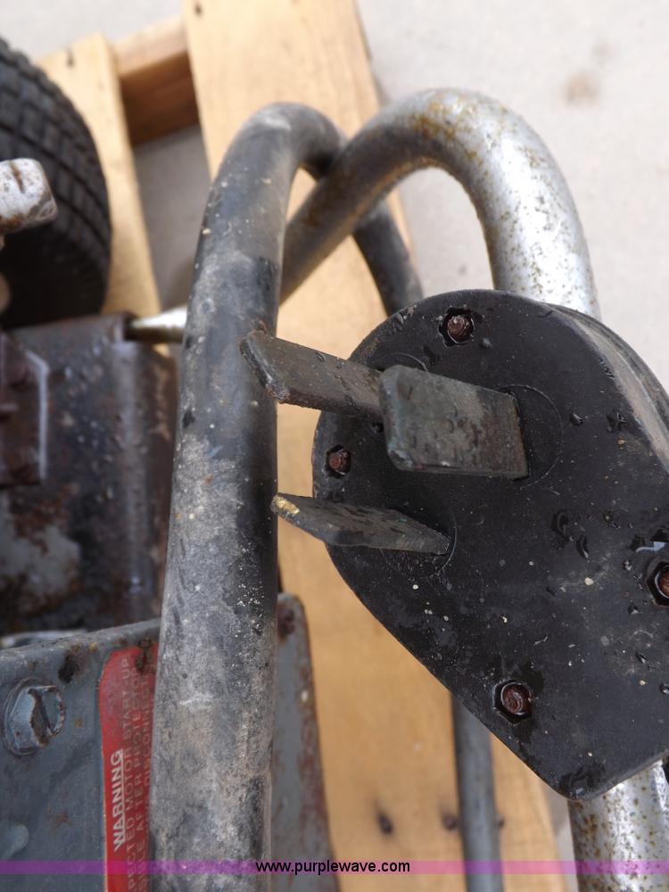 image for item I8326 Mitm 2405 pressure washer