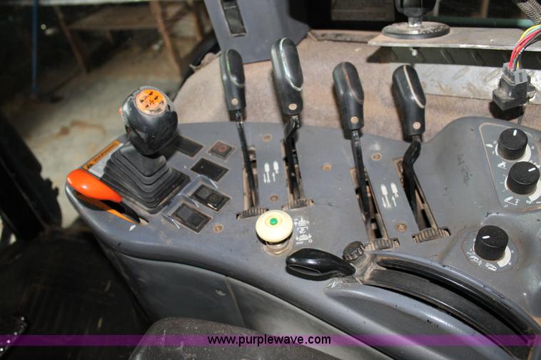 image for item G5863 1996 Caterpillar Challenger 35 tractor