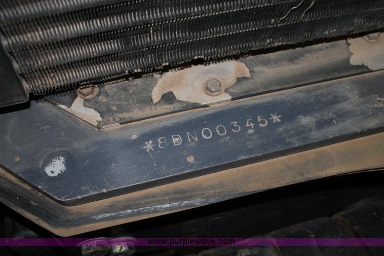 image for item G5865 1995 Caterpillar Challenger 35 tractor