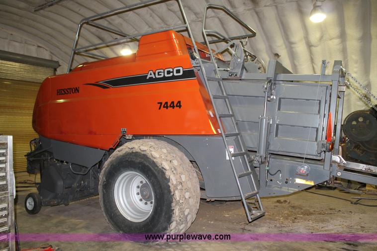 image for item G5866 2007 AGCO Hesston 7444 large square baler