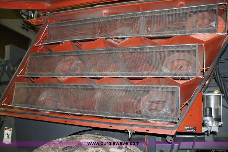 image for item G5866 2007 AGCO Hesston 7444 large square baler