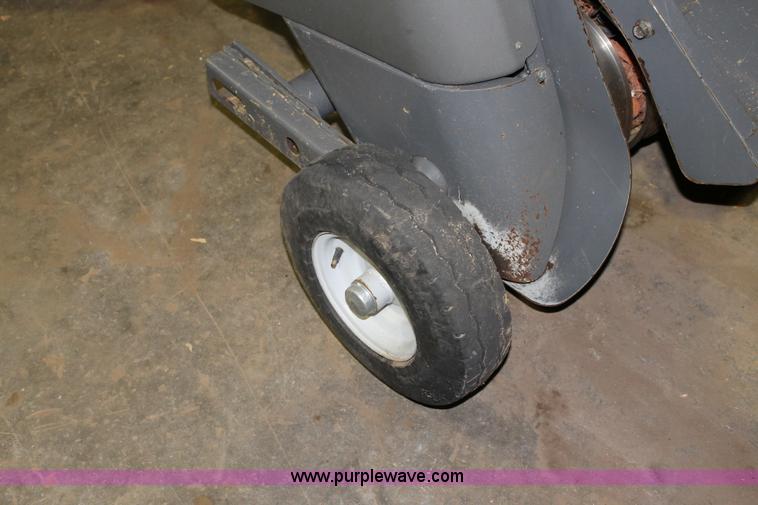 image for item G5866 2007 AGCO Hesston 7444 large square baler