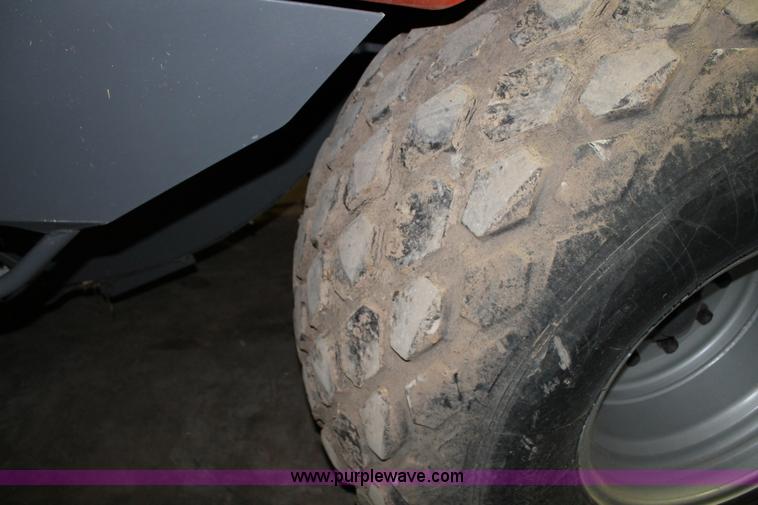 image for item G5866 2007 AGCO Hesston 7444 large square baler