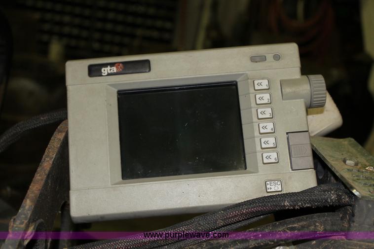 image for item G5866 2007 AGCO Hesston 7444 large square baler