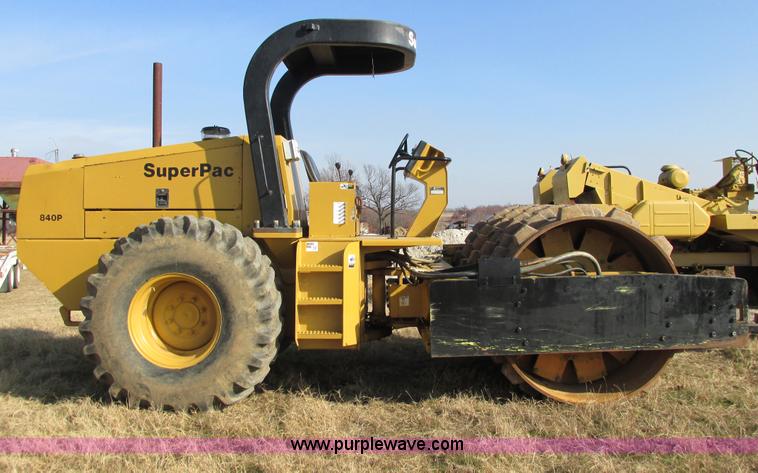 image for item I4952 Champion 840P Super Pac roller