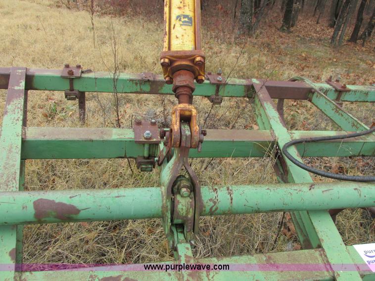image for item I4953 John Deere spring tooth harrow