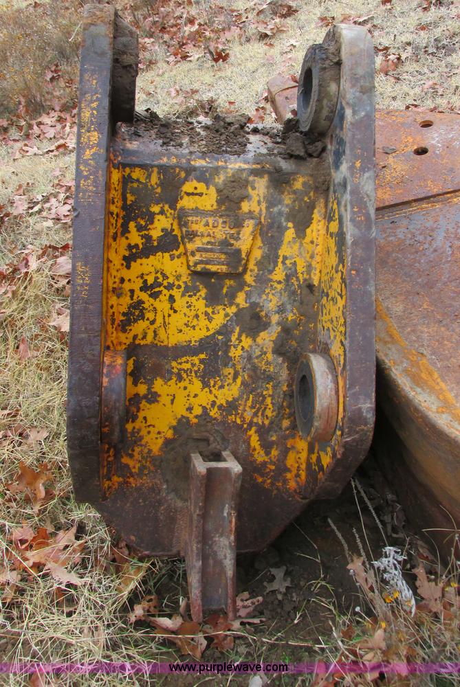 image for item I4954 Adco 16" rock bucket