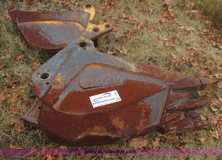 image for item I4954 Adco 16" rock bucket