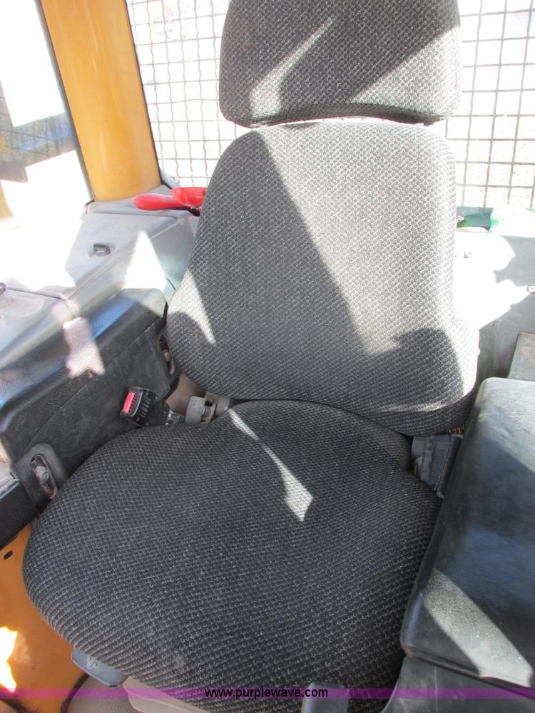 image for item I4966 2005 Caterpillar D5N XL dozer