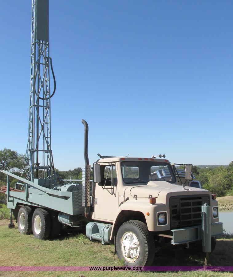 image for item I4981 1980 International F1954 truck with Mayhew drill rig