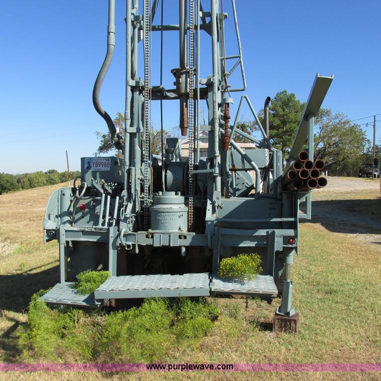 image for item I4981 1980 International F1954 truck with Mayhew drill rig