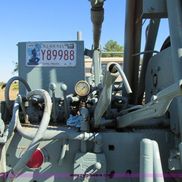 image for item I4981 1980 International F1954 truck with Mayhew drill rig