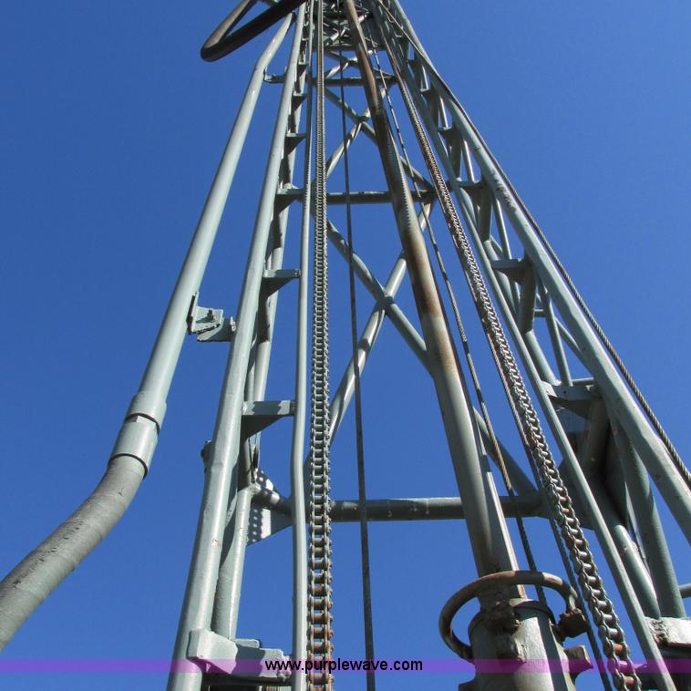 image for item I4981 1980 International F1954 truck with Mayhew drill rig