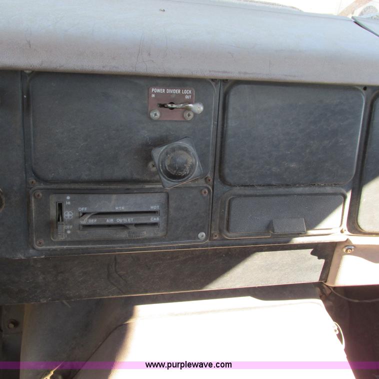 image for item I4981 1980 International F1954 truck with Mayhew drill rig