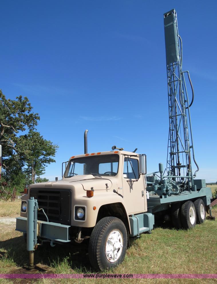 image for item I4981 1980 International F1954 truck with Mayhew drill rig