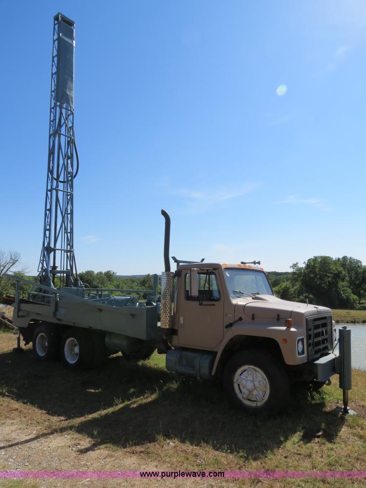 image for item I4981 1980 International F1954 truck with Mayhew drill rig