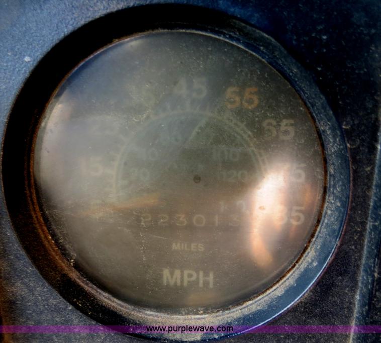 image for item I4981 1980 International F1954 truck with Mayhew drill rig