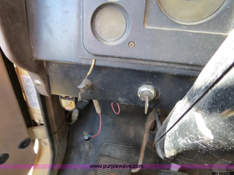 image for item I4981 1980 International F1954 truck with Mayhew drill rig