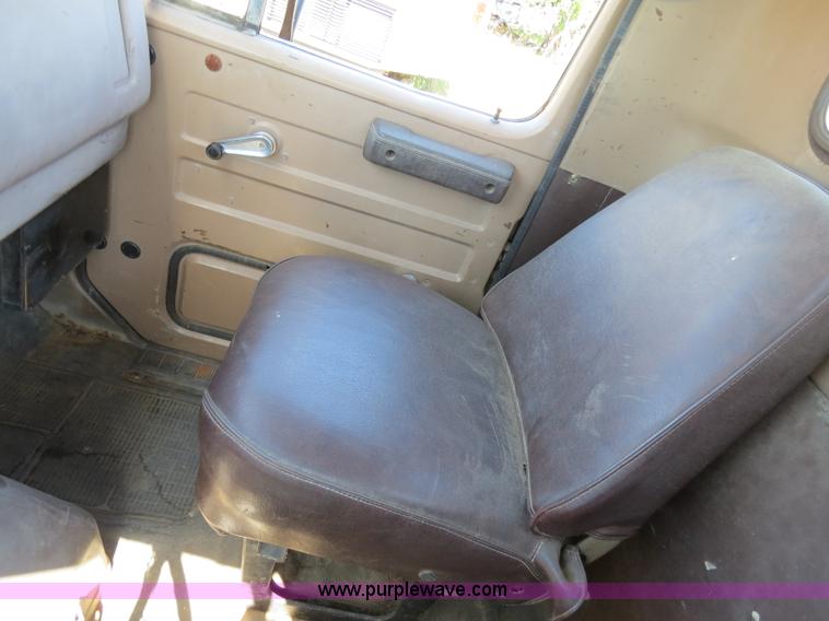 image for item I4981 1980 International F1954 truck with Mayhew drill rig