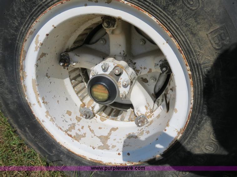 image for item I4981 1980 International F1954 truck with Mayhew drill rig